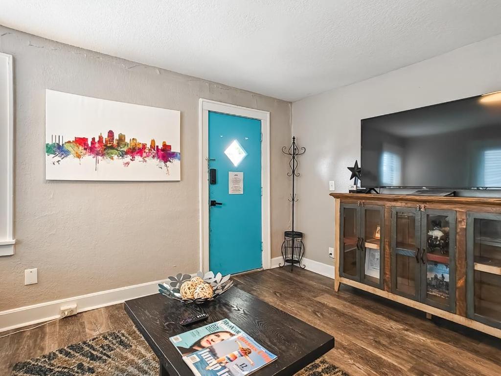 Heart Of Westport 1Br Vila Kansas City Exterior foto
